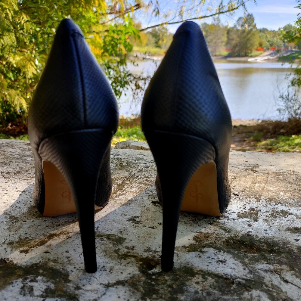 Jessica Simpson Black Snake Pump